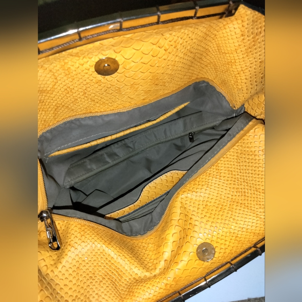 Bellaluca (Yellow) Snake Texture Pattern Double H… - image 7